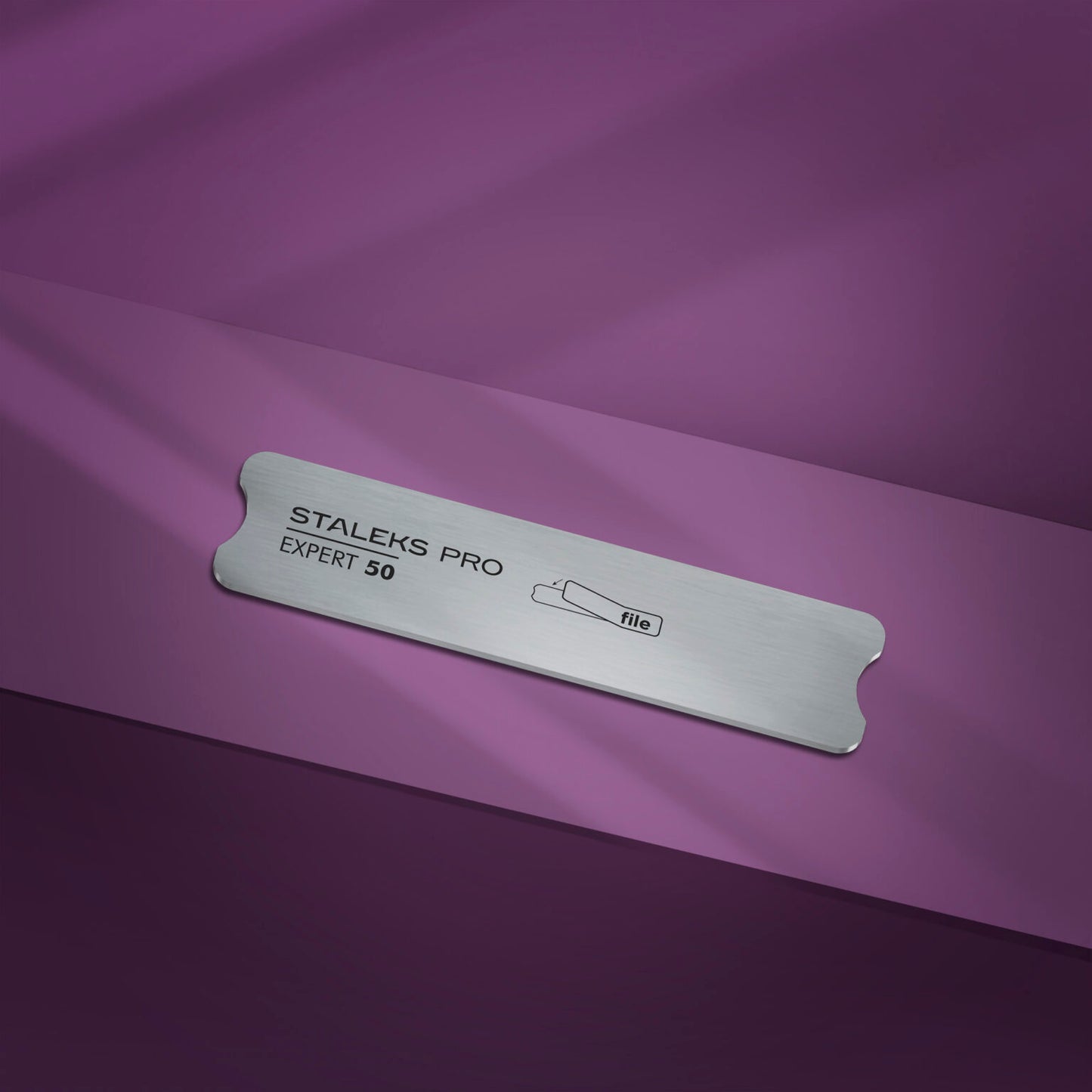 Lima de uñas metálica, corta, base EXPERT 50