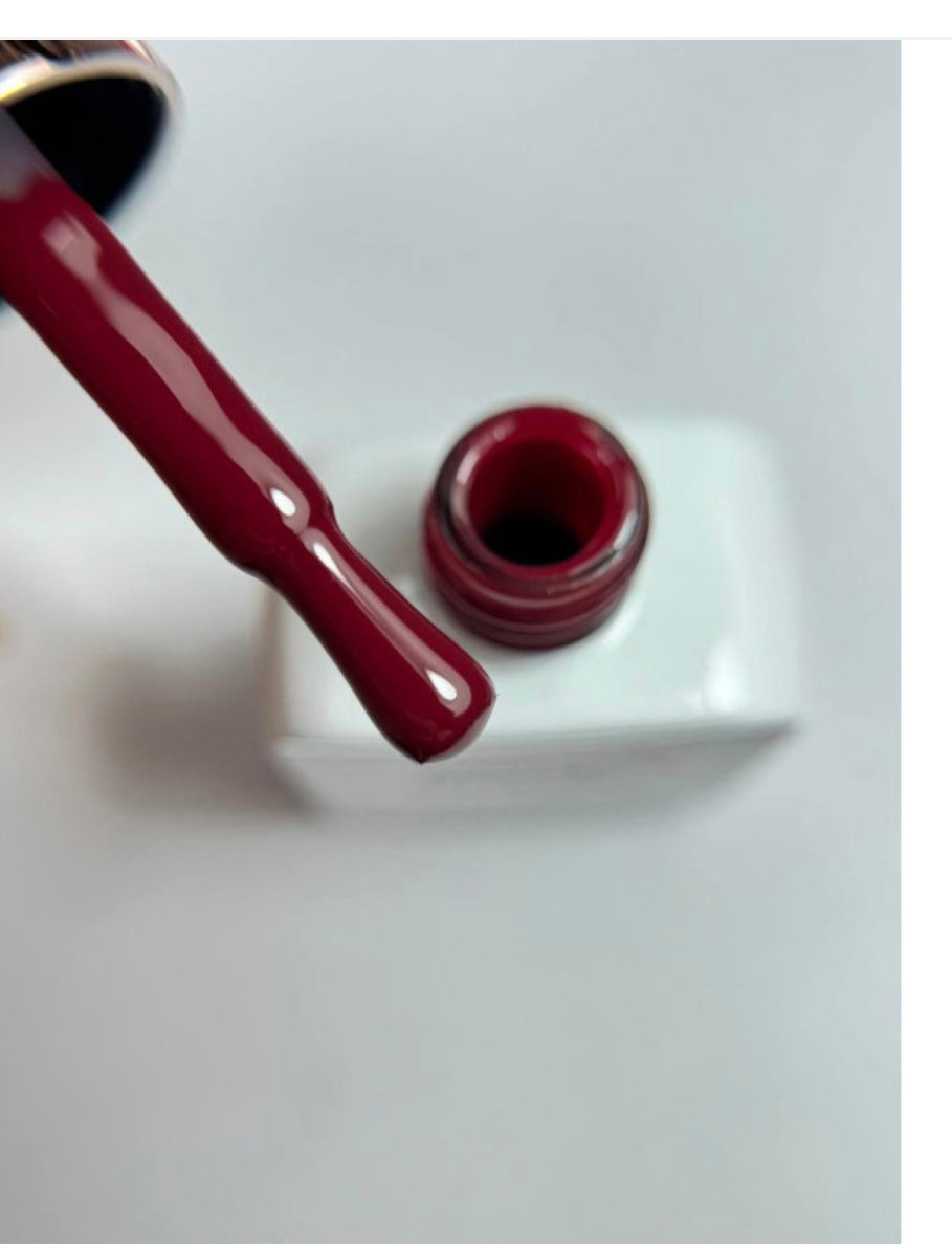 Blody Mary 06 Illusion Beauty Nails – 10ml (colección rojos)
BURDEOS